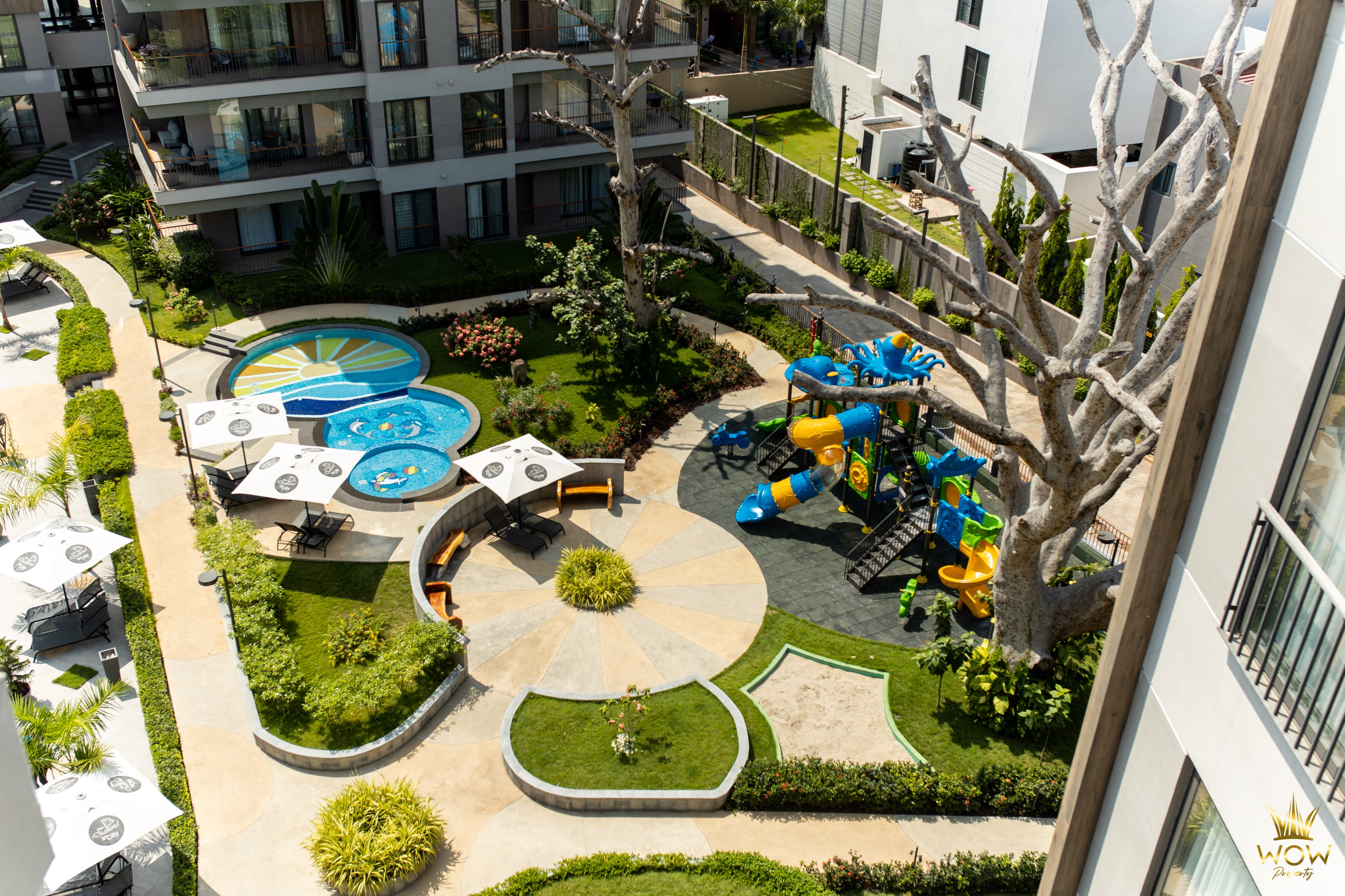 Courtyard and play lawn at The Diamond in City
