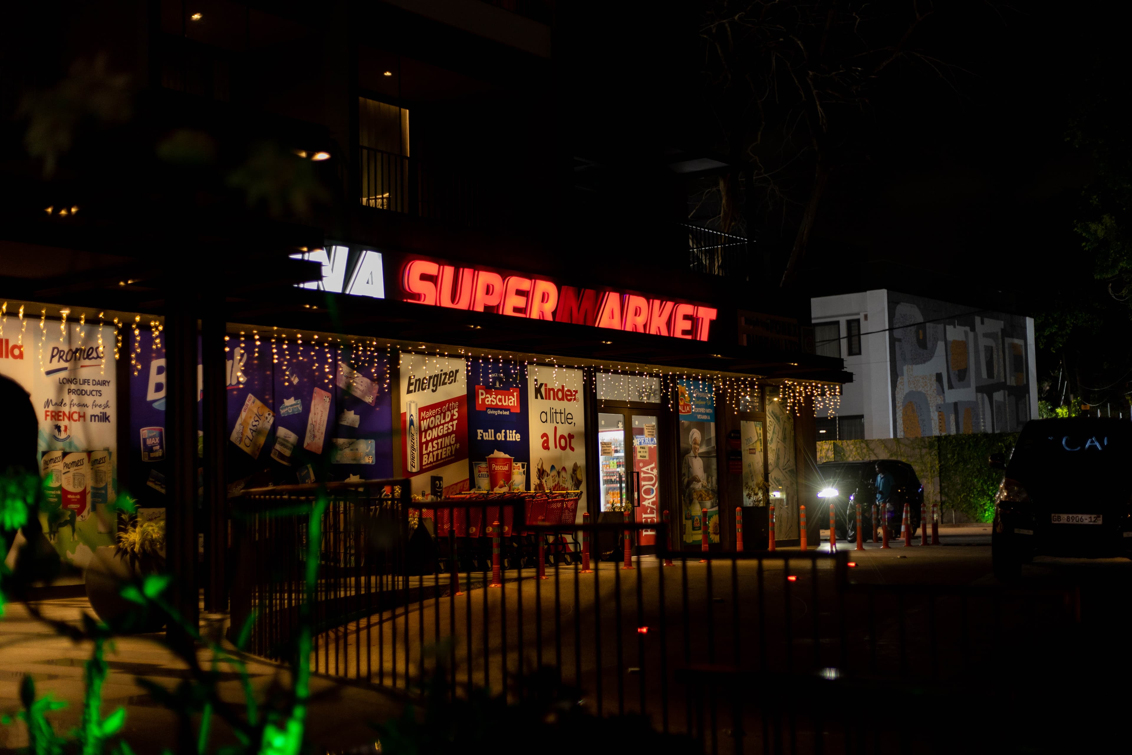 Retail, café and spa at The Diamond in City