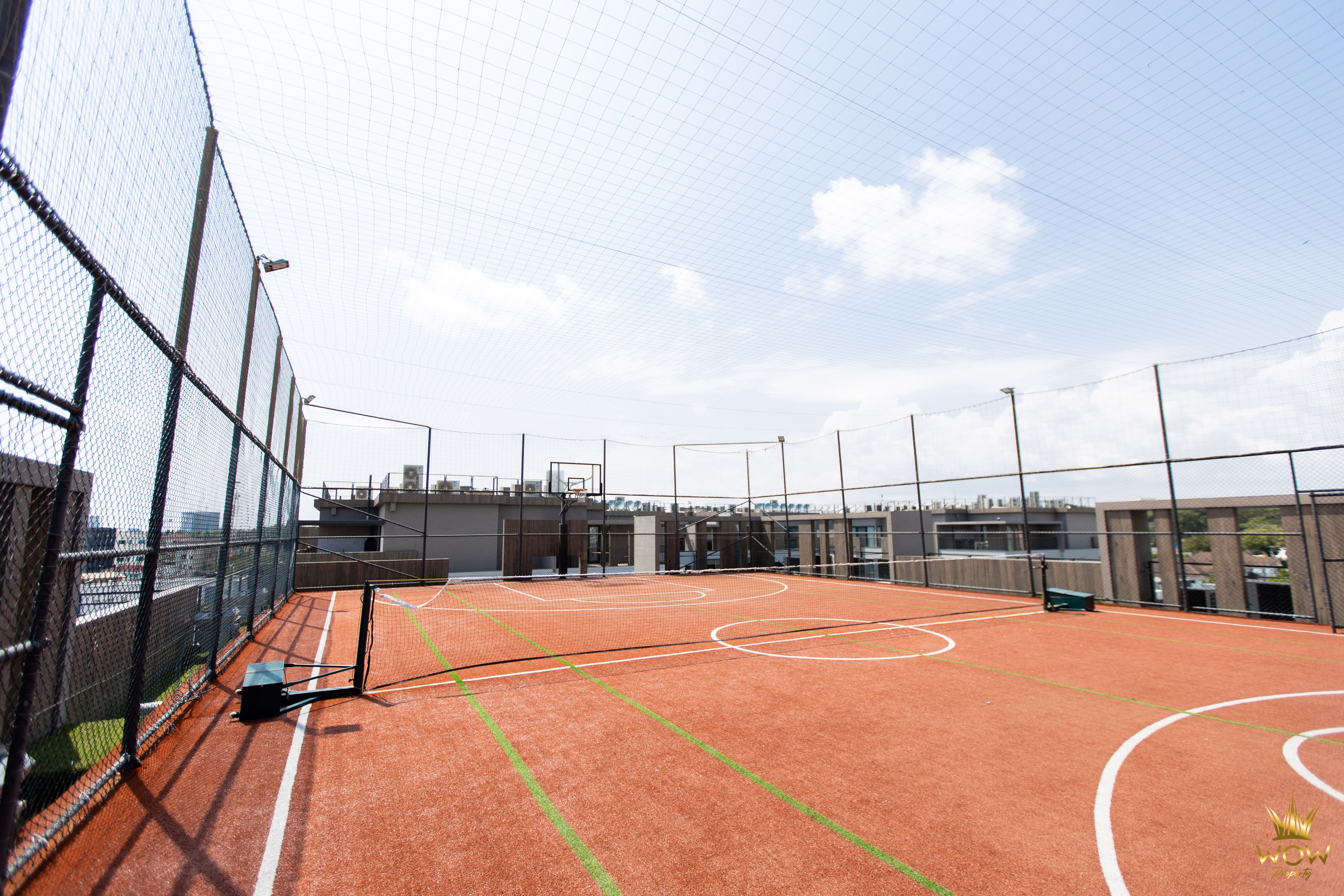 Rooftop sport courts at The Diamond in City